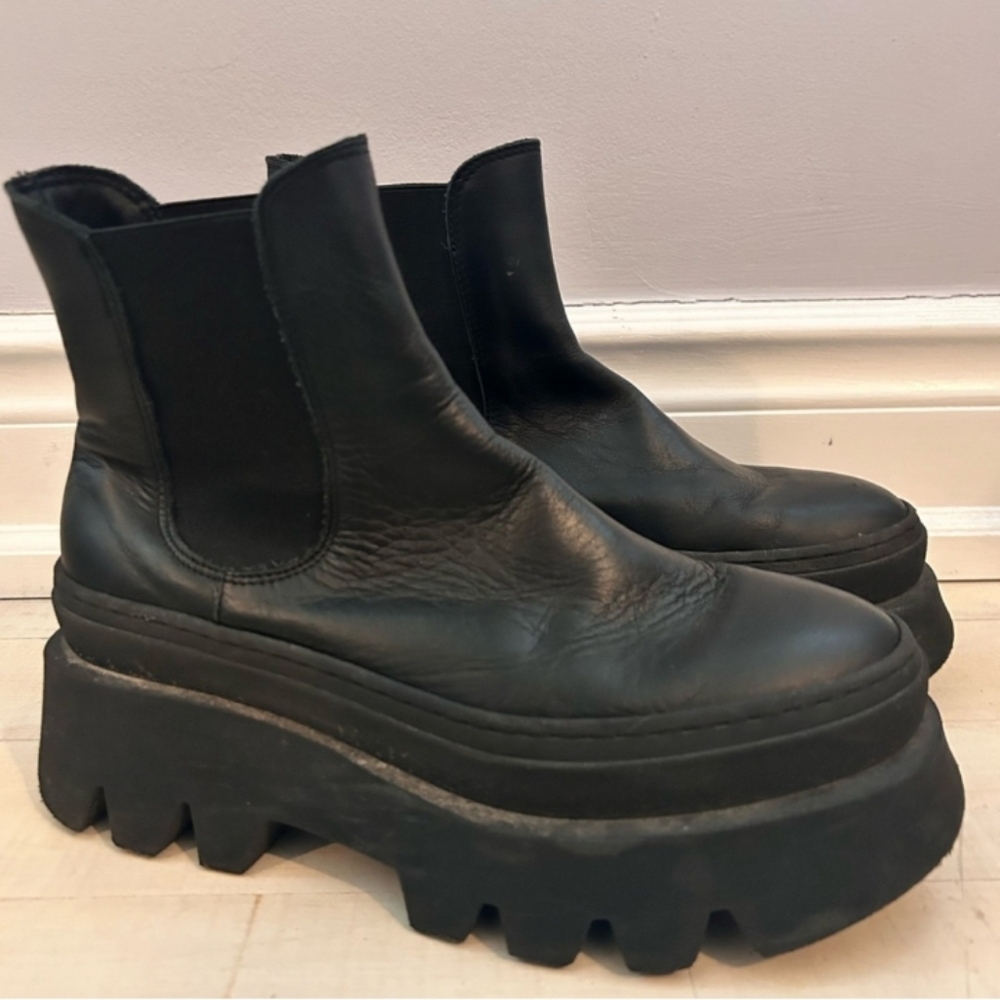 SOLD  Platform Leather Chunky Chelsea Boots